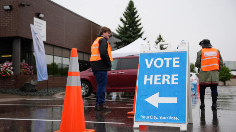 Students eager to participate in midterm elections, polling leans left